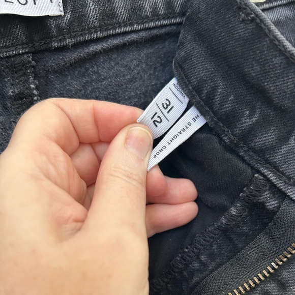 Loft Straight Crop - Picture 6 of 7